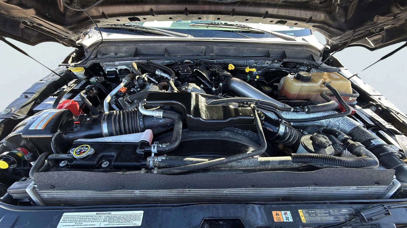 Used 2013 Ford F250 Lariat w/ Lariat Interior Pkg image 23