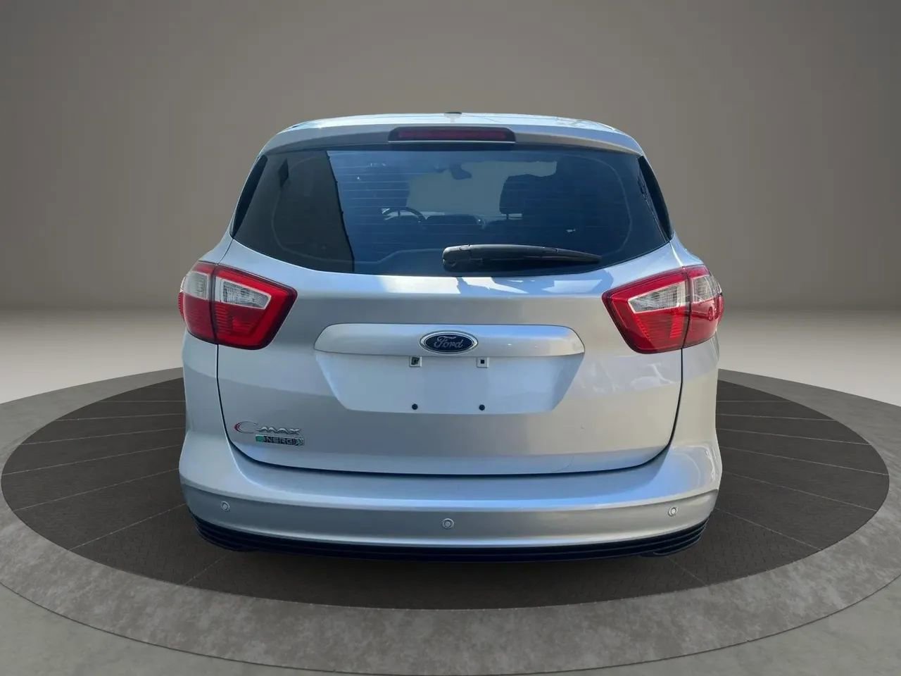 Used 2016 Ford C-MAX Energi SEL w/ Equipment Group 301A image 6