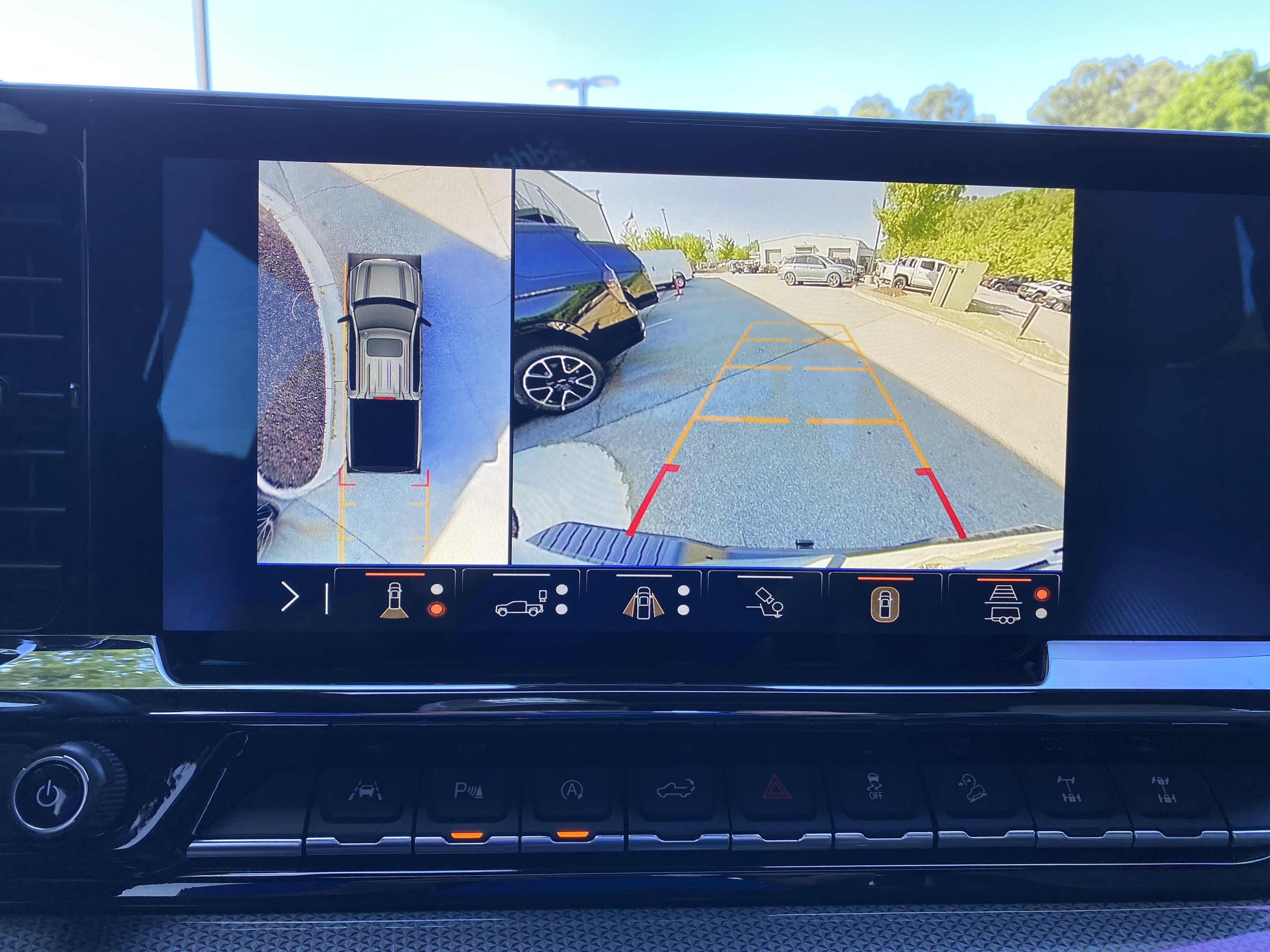 Used 2024 Chevrolet Silverado 1500 ZR2 w/ Technology Package AWD/4WD image 16