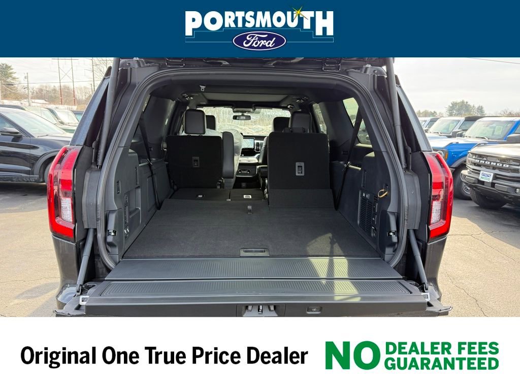 New 2025 Ford Expedition Max Platinum w/ Stealth Performance Package image 14