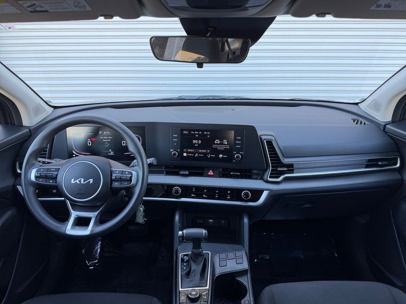 Used 2025 Kia Sportage LX FWD image 32