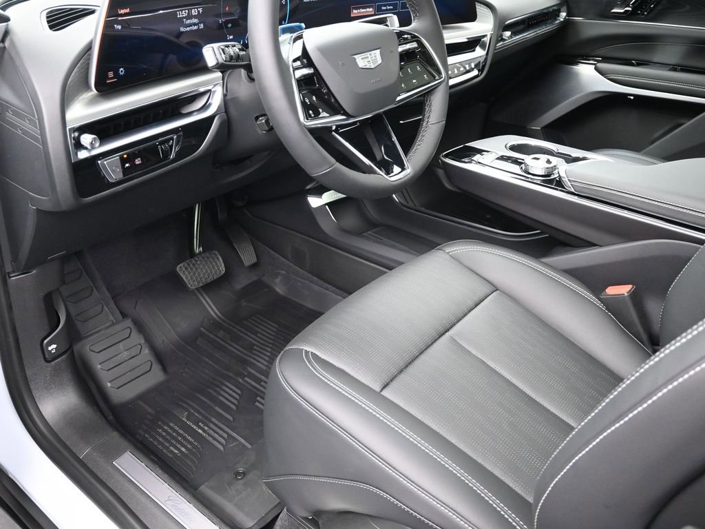 New 2026 Cadillac Lyriq Premium Sport image 9