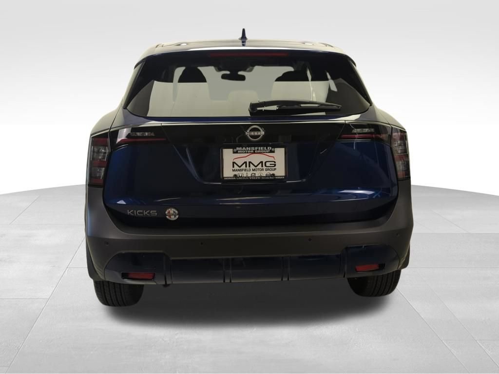 Certified 2025 Nissan Kicks SV FWD image 7