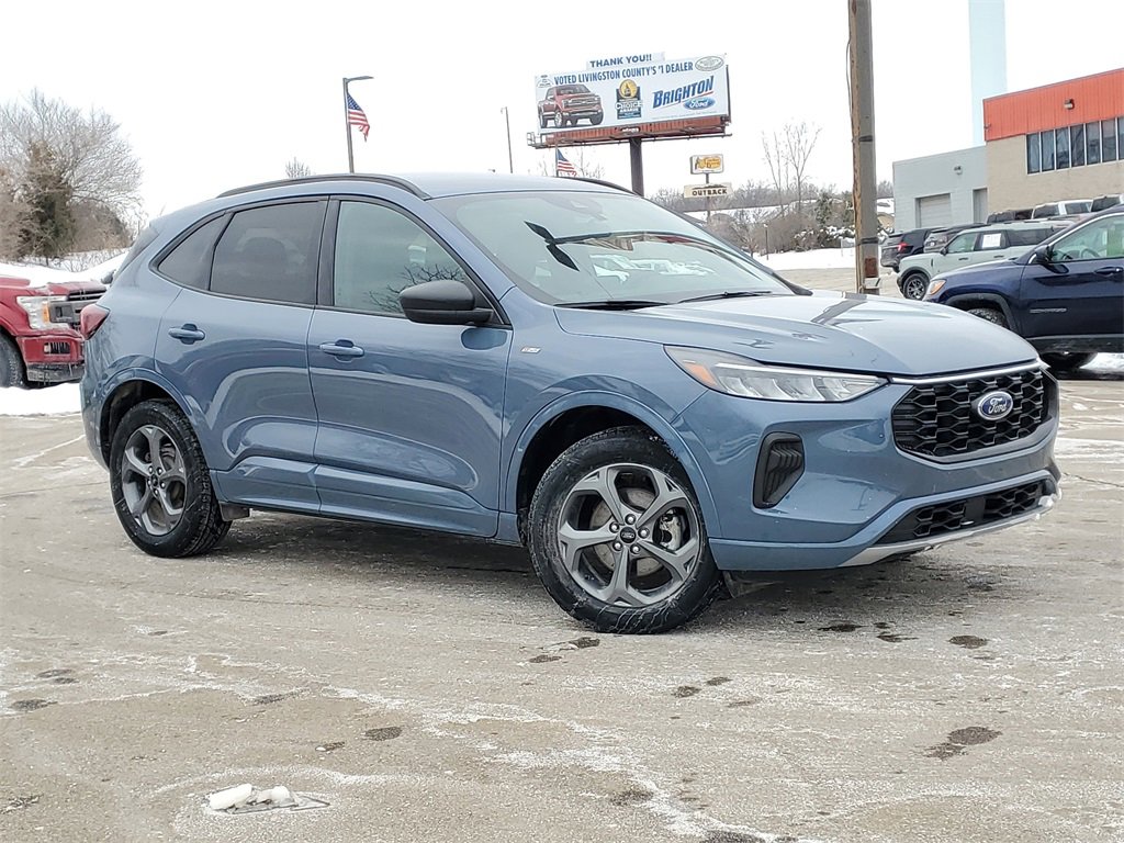 Used 2023 Ford Escape ST-Line image 1