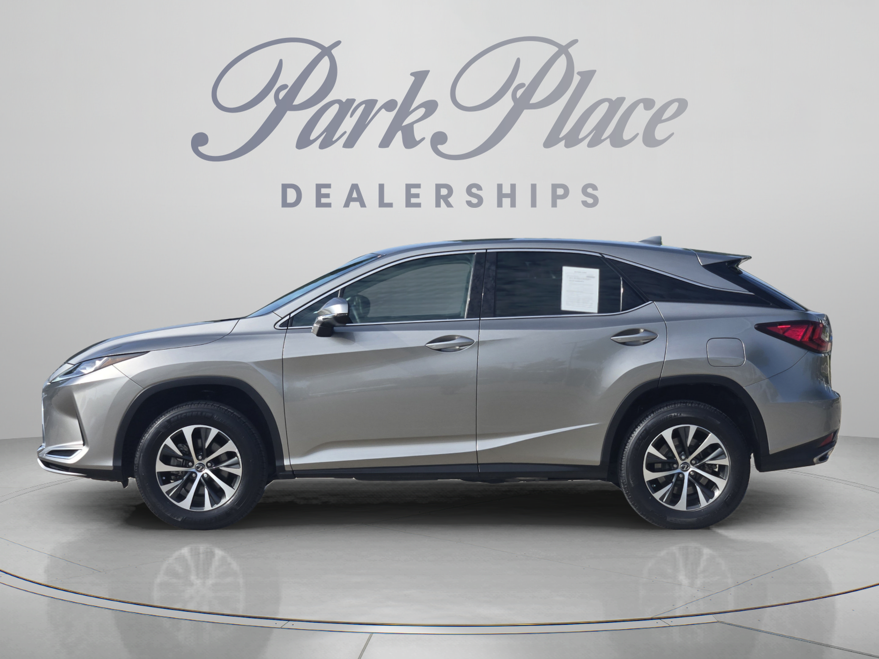 Used 2020 Lexus RX 350 FWD w/ Accessory Package image 2