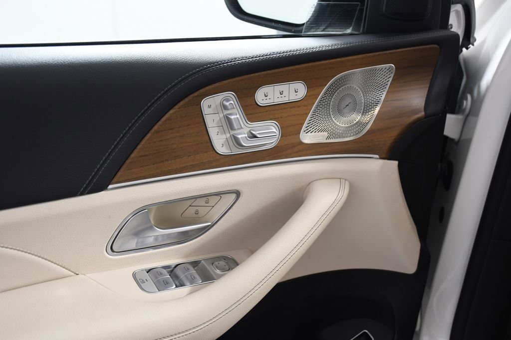 Used 2021 Mercedes-Benz GLS 580 4MATIC image 15