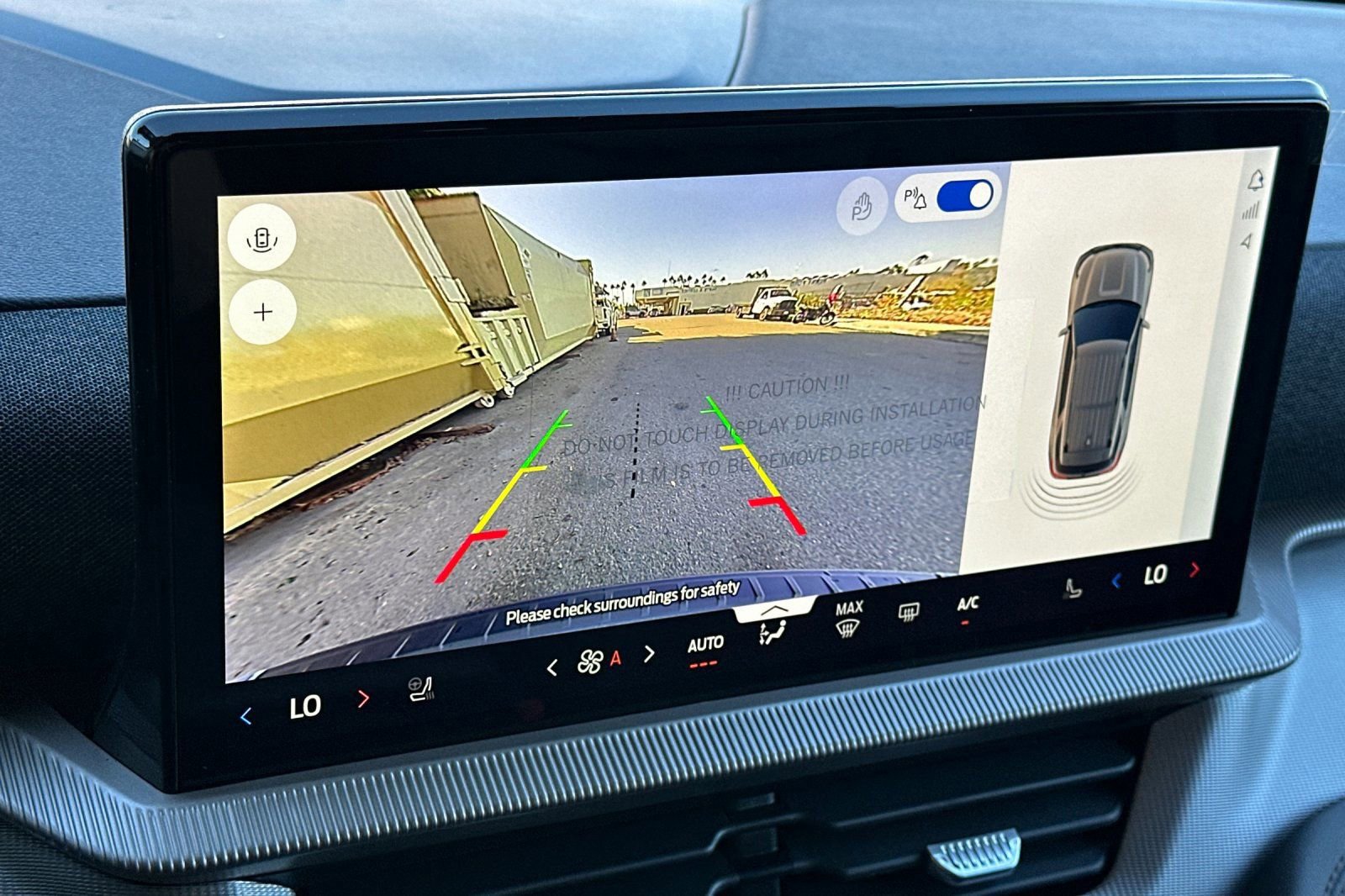 New 2026 Ford Explorer Active w/ Active Comfort Package image 18