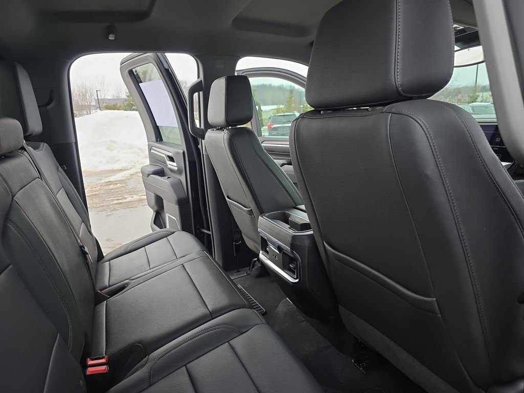 Certified 2024 Chevrolet Silverado 2500 LTZ w/ LTZ Convenience Package image 11