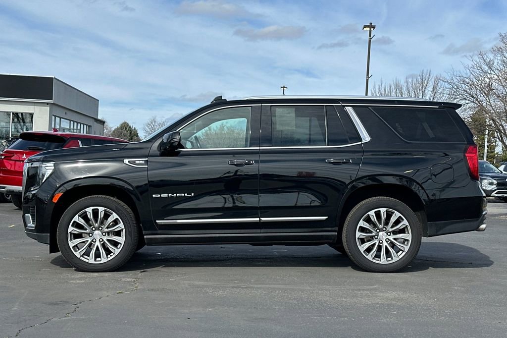 Used 2021 GMC Yukon Denali w/ Denali Premium Package AWD/4WD image 7