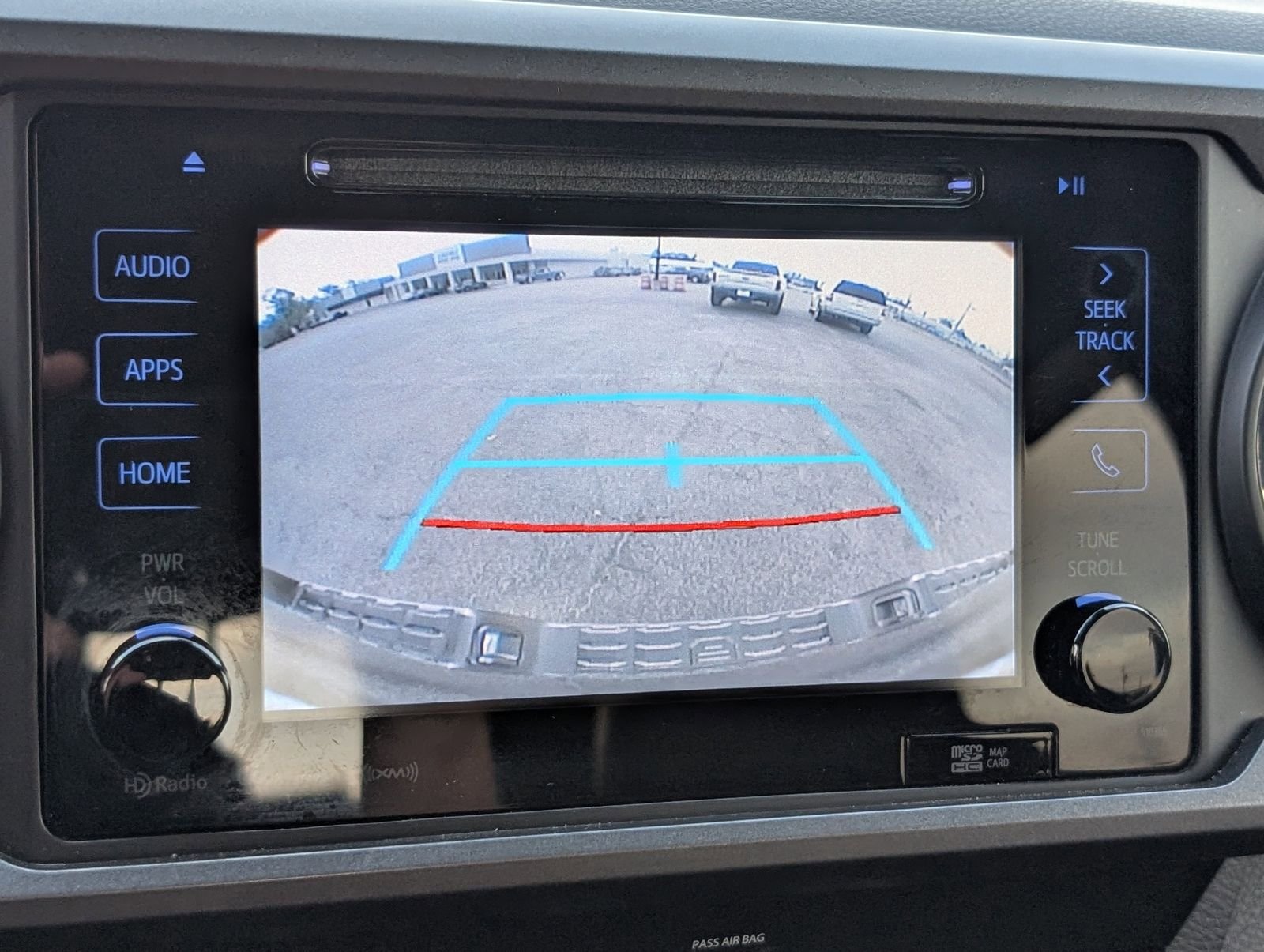 Used 2019 Toyota Tacoma TRD Sport AWD/4WD image 15
