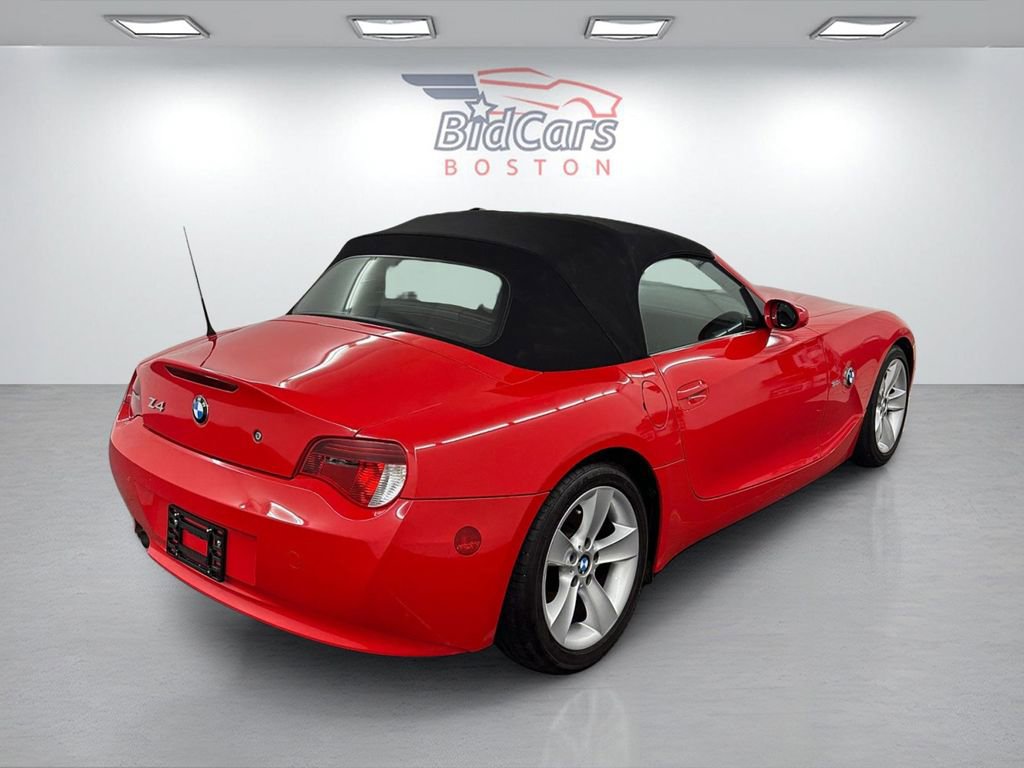 Used 2006 BMW Z4 3.0i RWD image 4