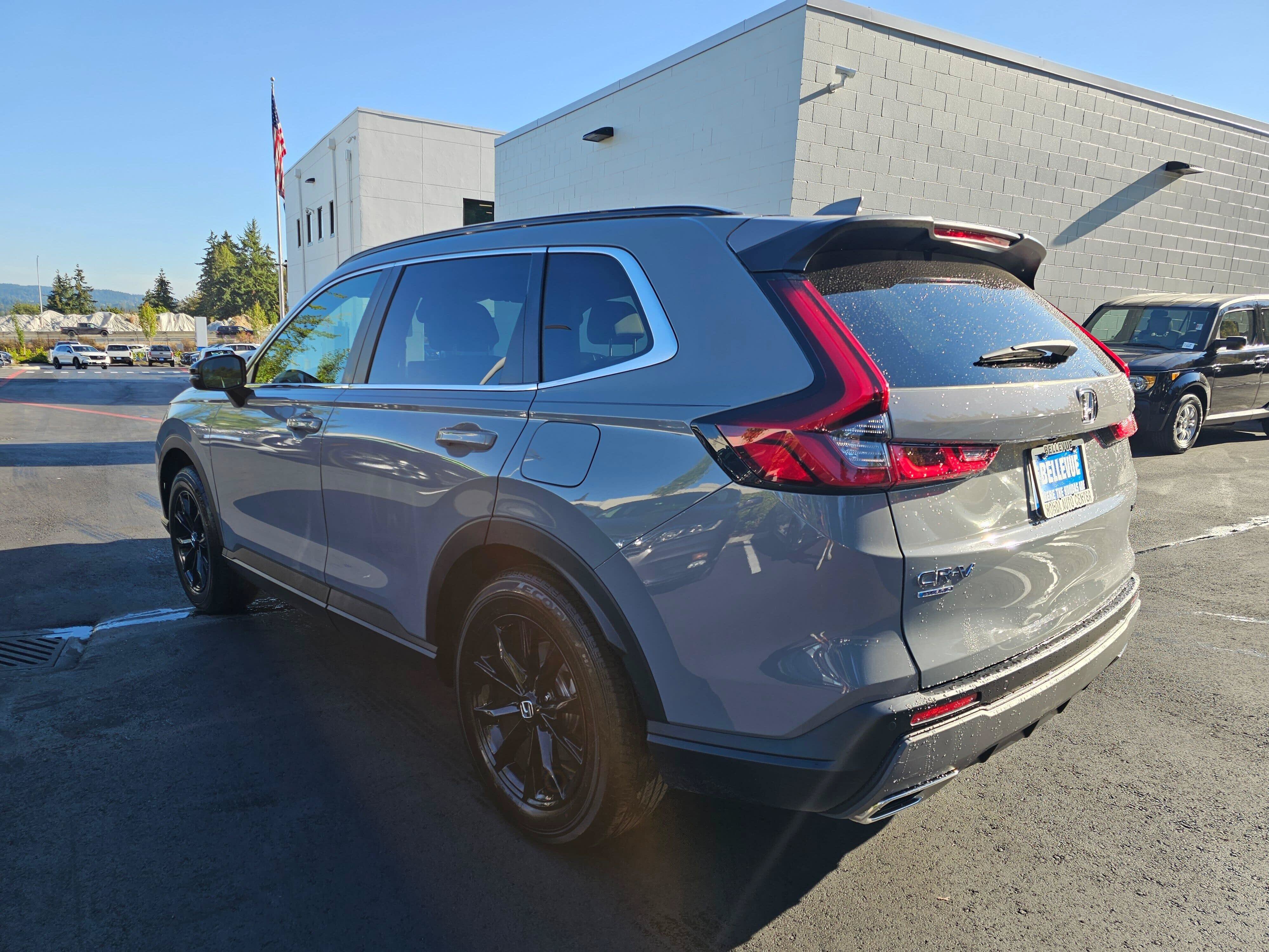Used 2025 Honda CR-V Sport-L image 5