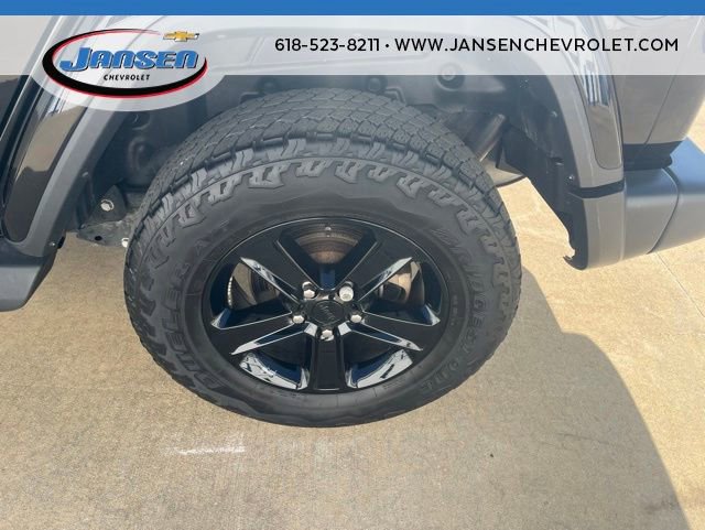 Used 2021 Jeep Wrangler Unlimited Sahara AWD/4WD image 7