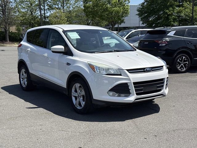 Used 2016 Ford Escape SE FWD image 1
