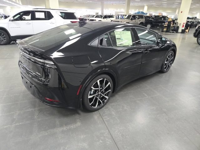 New 2027 Toyota Prius Plug-In Hybrid FWD image 5