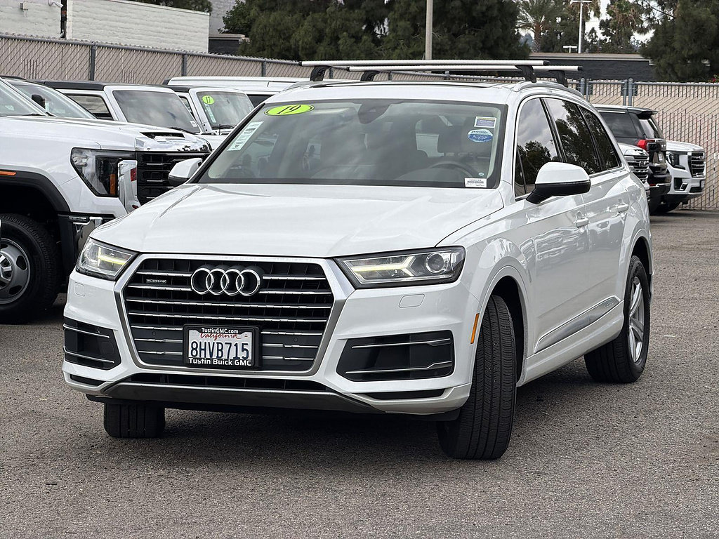 Used 2019 Audi Q7 2.0T Premium w/ Convenience Package AWD/4WD image 3