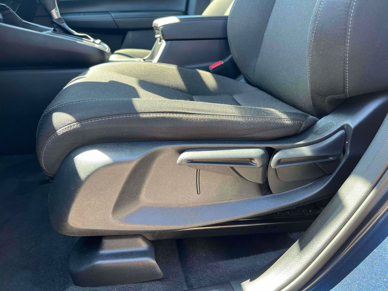 Used 2024 Honda CR-V LX image 24