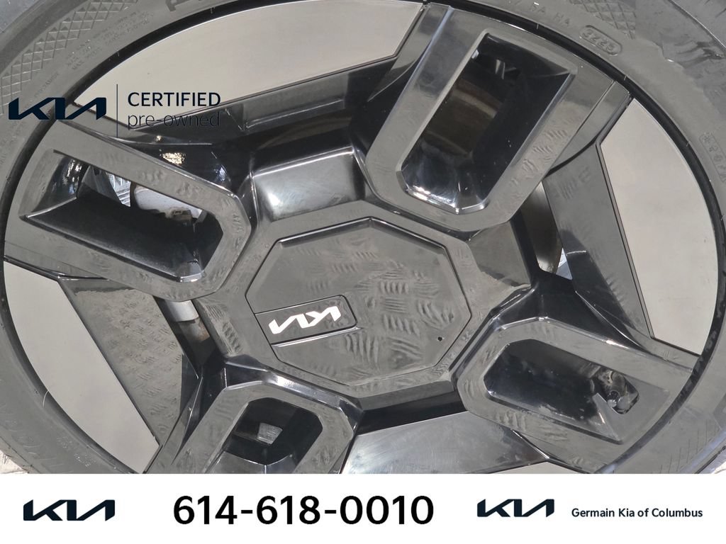 Certified 2024 Kia EV9 GT-Line AWD/4WD image 12