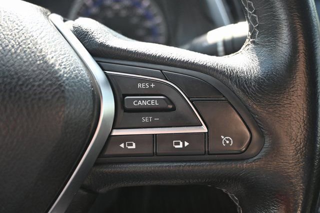 Used 2018 INFINITI Q60 3.0t Luxe image 34