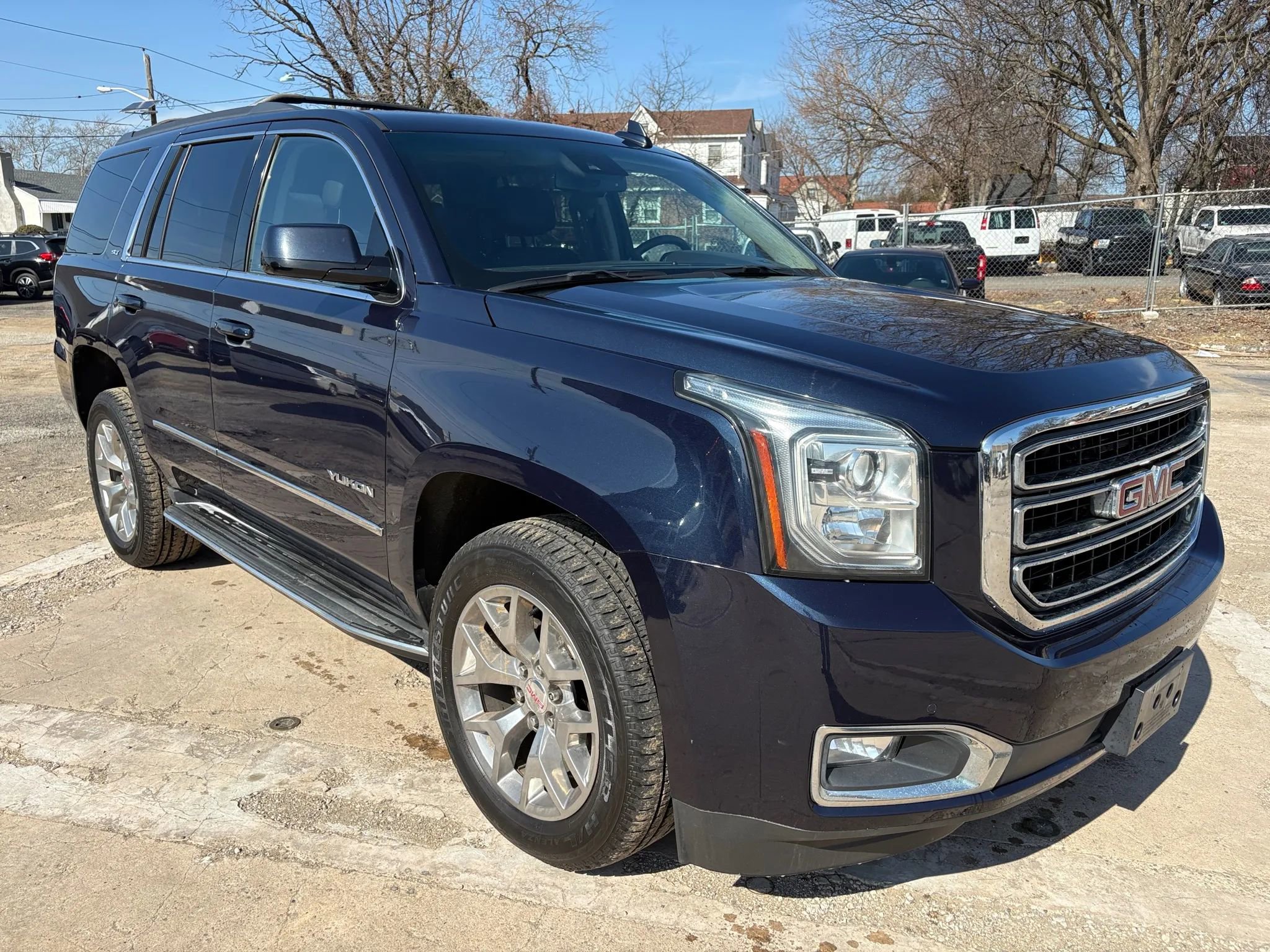 Used 2018 GMC Yukon SLT w/ Open Road Package image 3