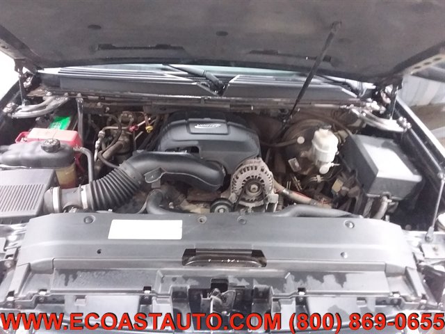 Used 2007 GMC Yukon SLT w/ SLT Preferred Equipment Group AWD/4WD image 9
