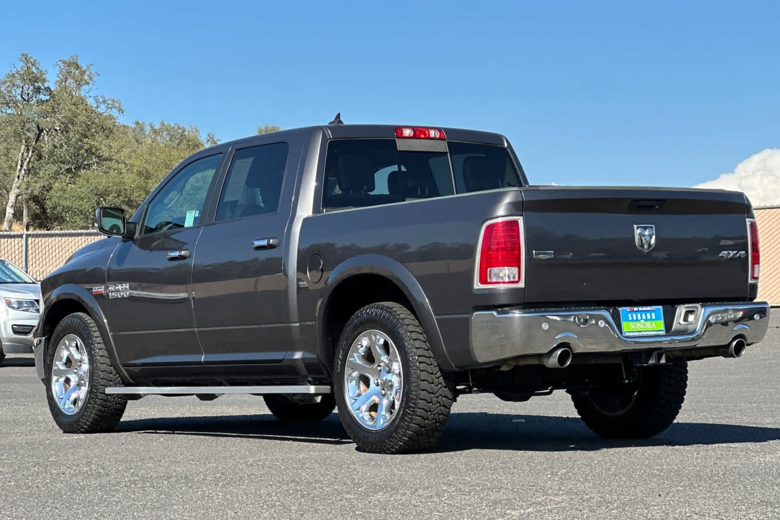 Used 2018 RAM 1500 Laramie w/ Convenience Group AWD/4WD image 5