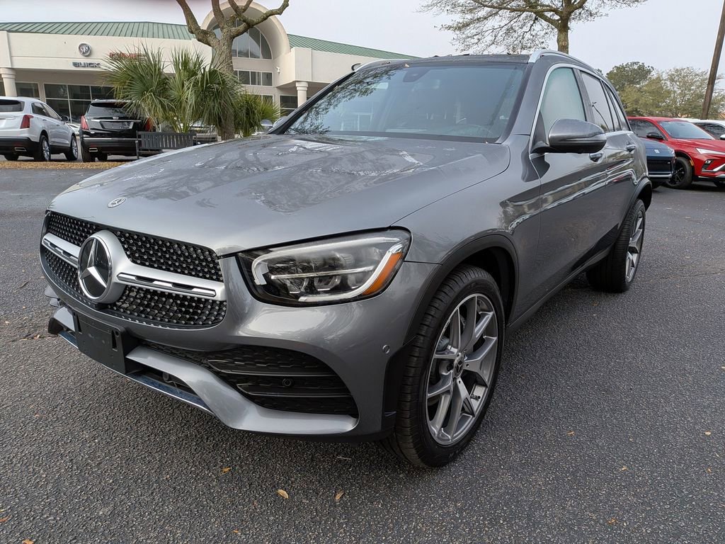 Used 2021 Mercedes-Benz GLC 300 4MATIC w/ AMG Line image 8