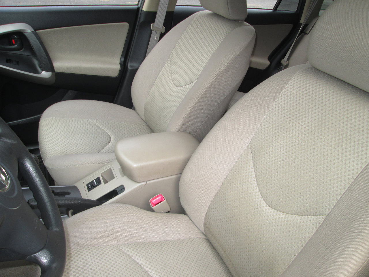 Used 2008 Toyota RAV4 4WD image 9