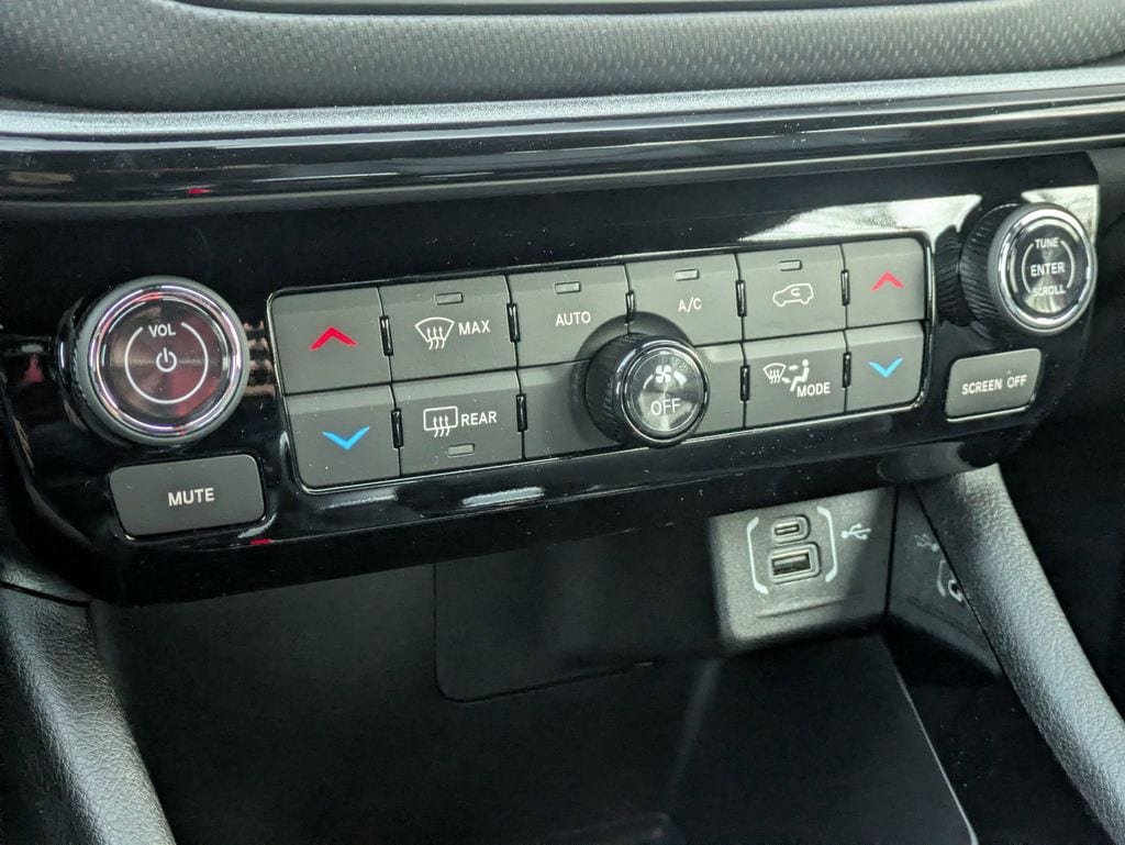 New 2026 Jeep Compass Limited AWD/4WD image 21