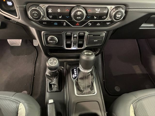 Used 2025 Jeep Wrangler Unlimited Sahara w/ Safety Group AWD/4WD image 21