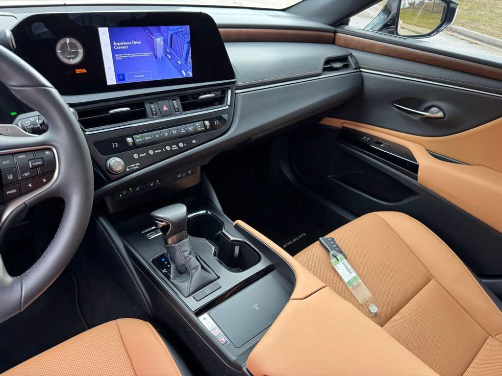Certified 2024 Lexus ES 350 w/ Premium Package image 33