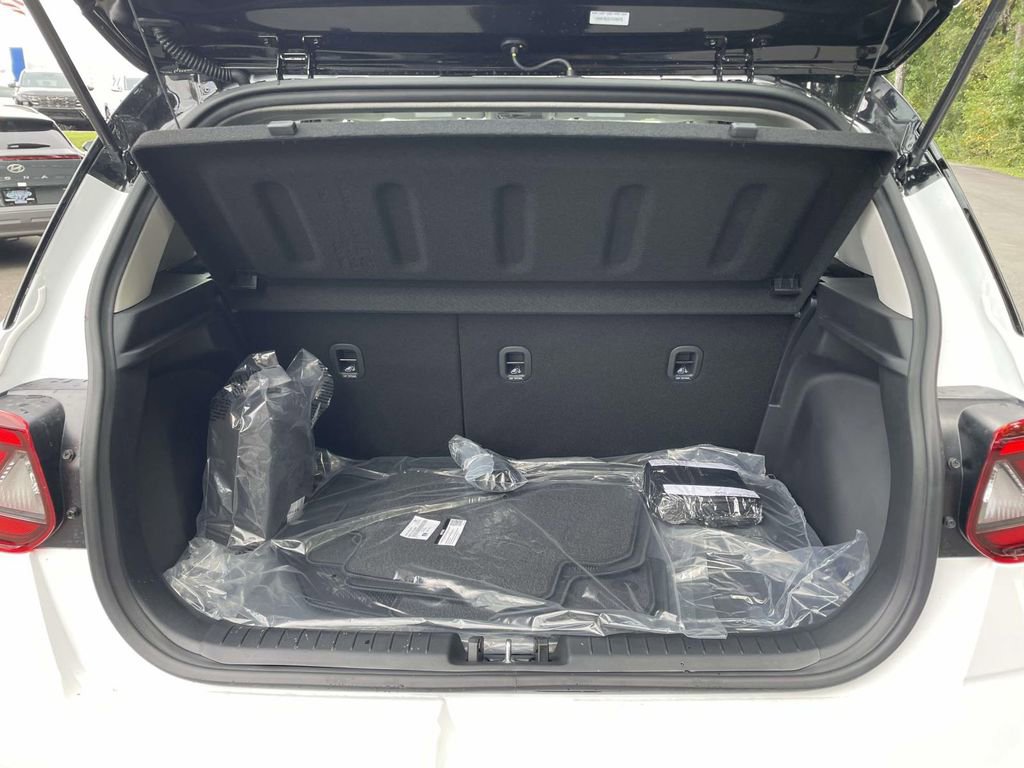 New 2026 Hyundai Venue SEL image 8