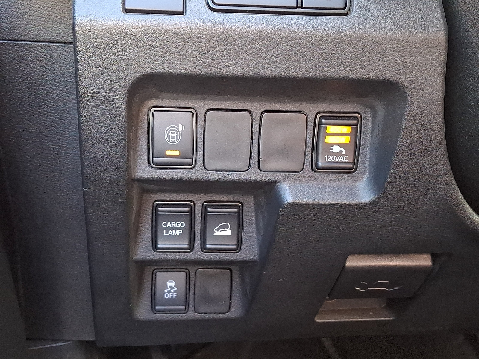 Used 2024 Nissan Frontier SV w/ SV Convenience Package AWD/4WD image 26