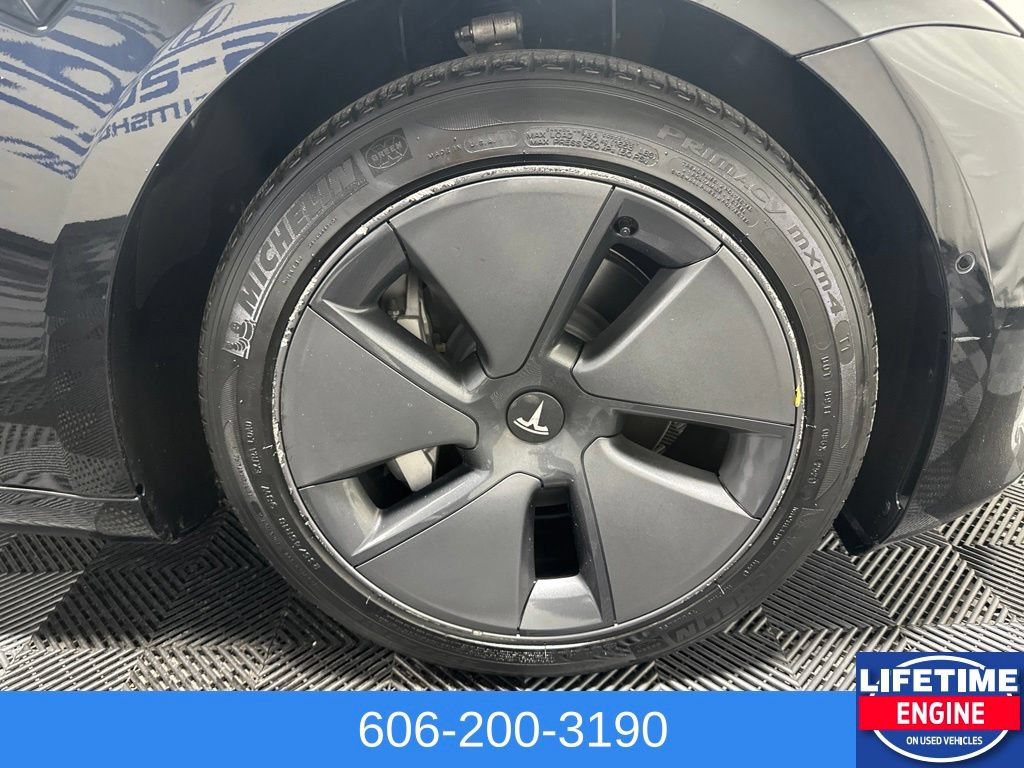 Used 2021 Tesla Model 3 Standard Range Plus RWD image 11