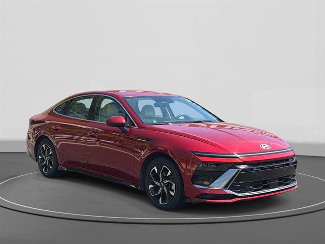 Used 2025 Hyundai Sonata SEL FWD image 3