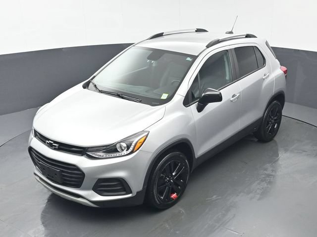 Used 2021 Chevrolet Trax LT w/ Redline Edition AWD/4WD image 30