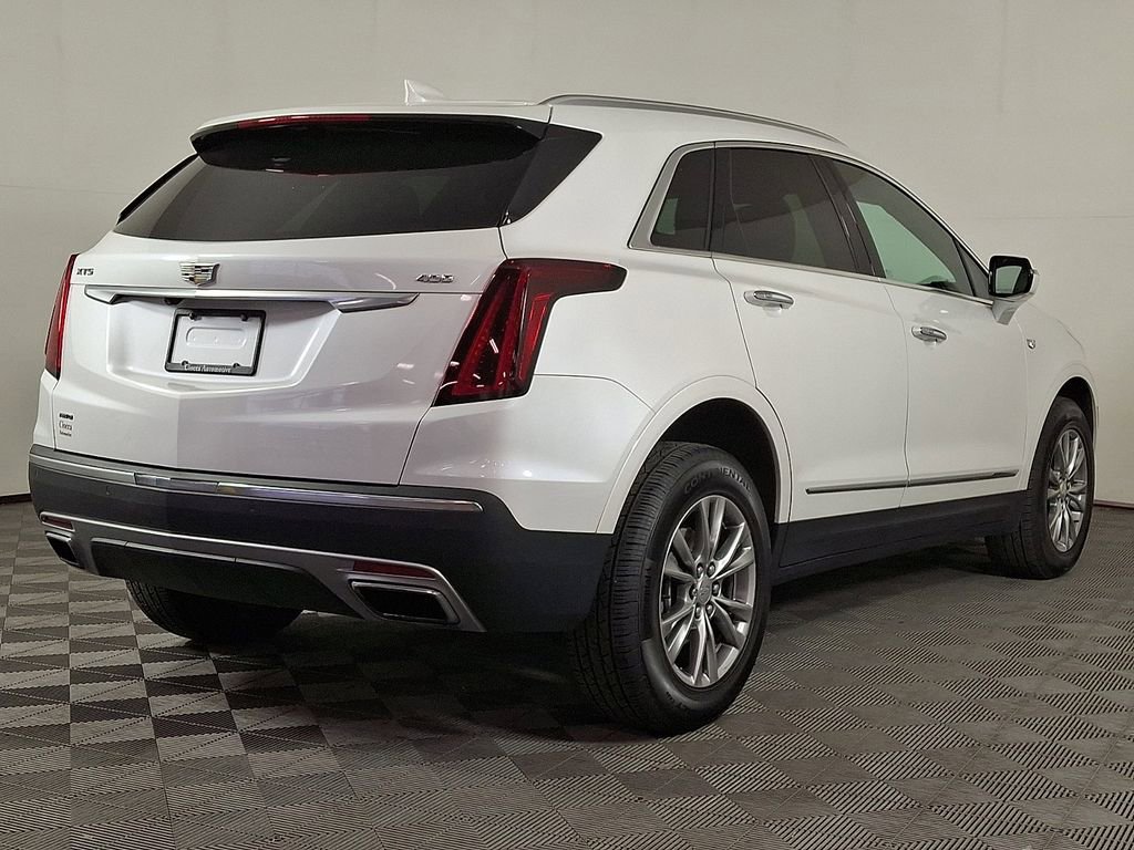 Used 2023 Cadillac XT5 Premium Luxury w/ LPO, Floor Liner Package AWD/4WD image 9