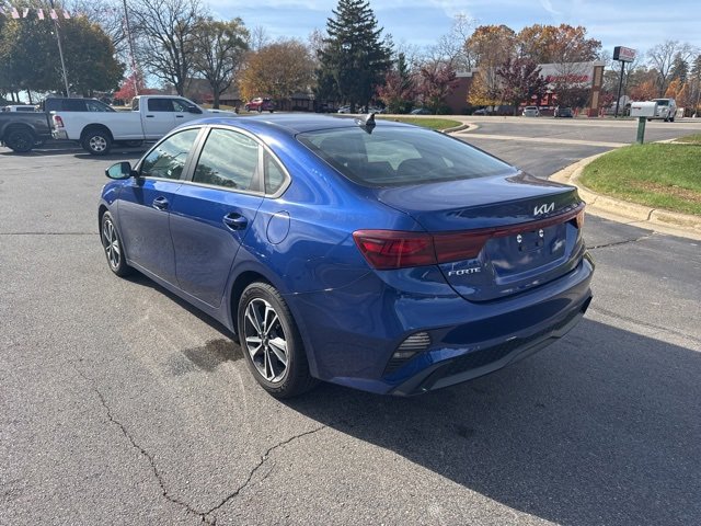 Used 2023 Kia Forte LXS image 5