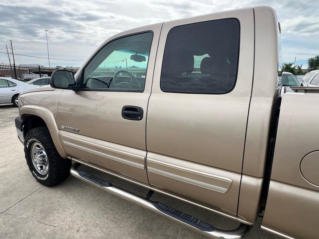 Used 2005 Chevrolet Silverado 2500 LS AWD/4WD image 15