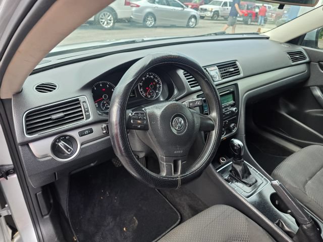 Used 2014 Volkswagen Passat 1.8T S FWD image 13