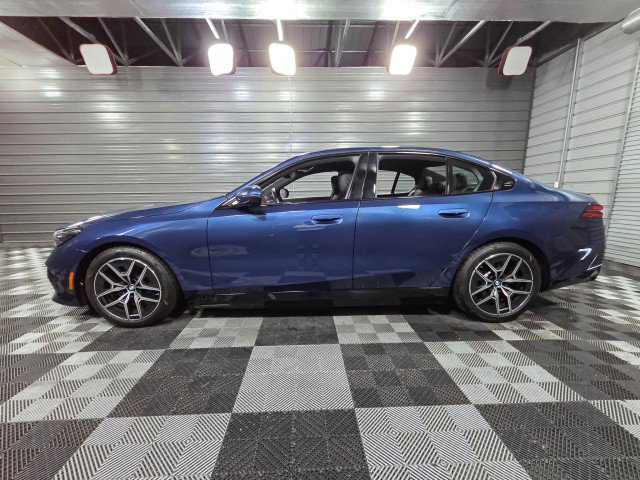 Used 2026 BMW i5 eDrive40 w/ M Sport Package image 8