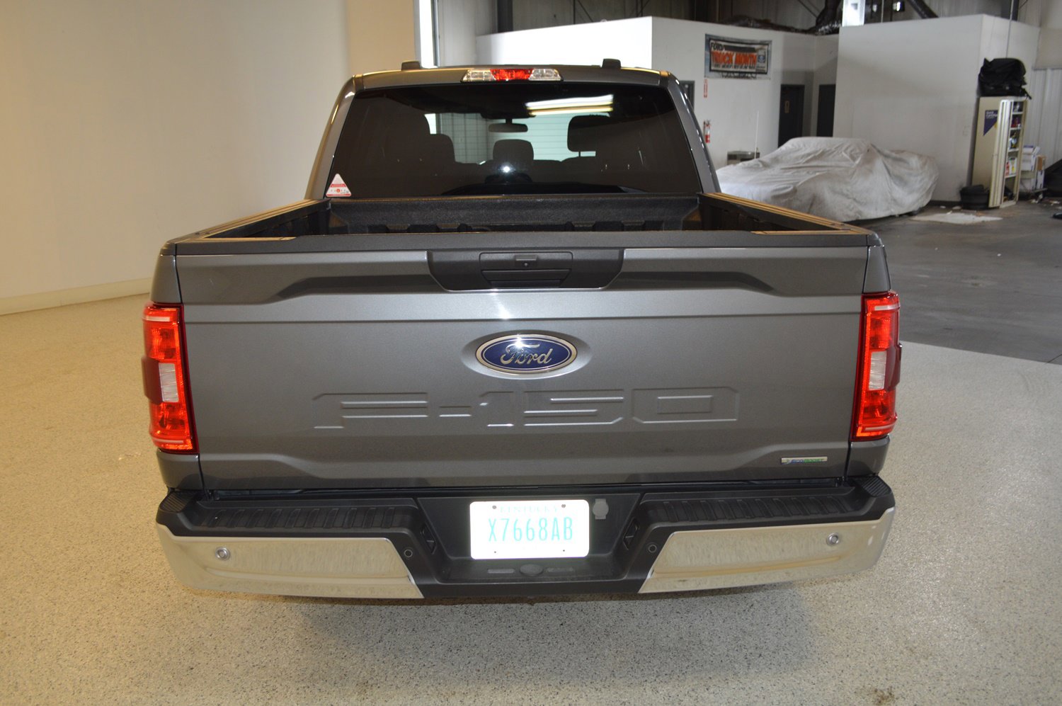 Used 2023 Ford F150 XLT image 4