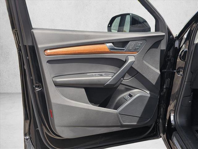 Certified 2023 Audi Q5 e Premium w/ Convenience Package image 12