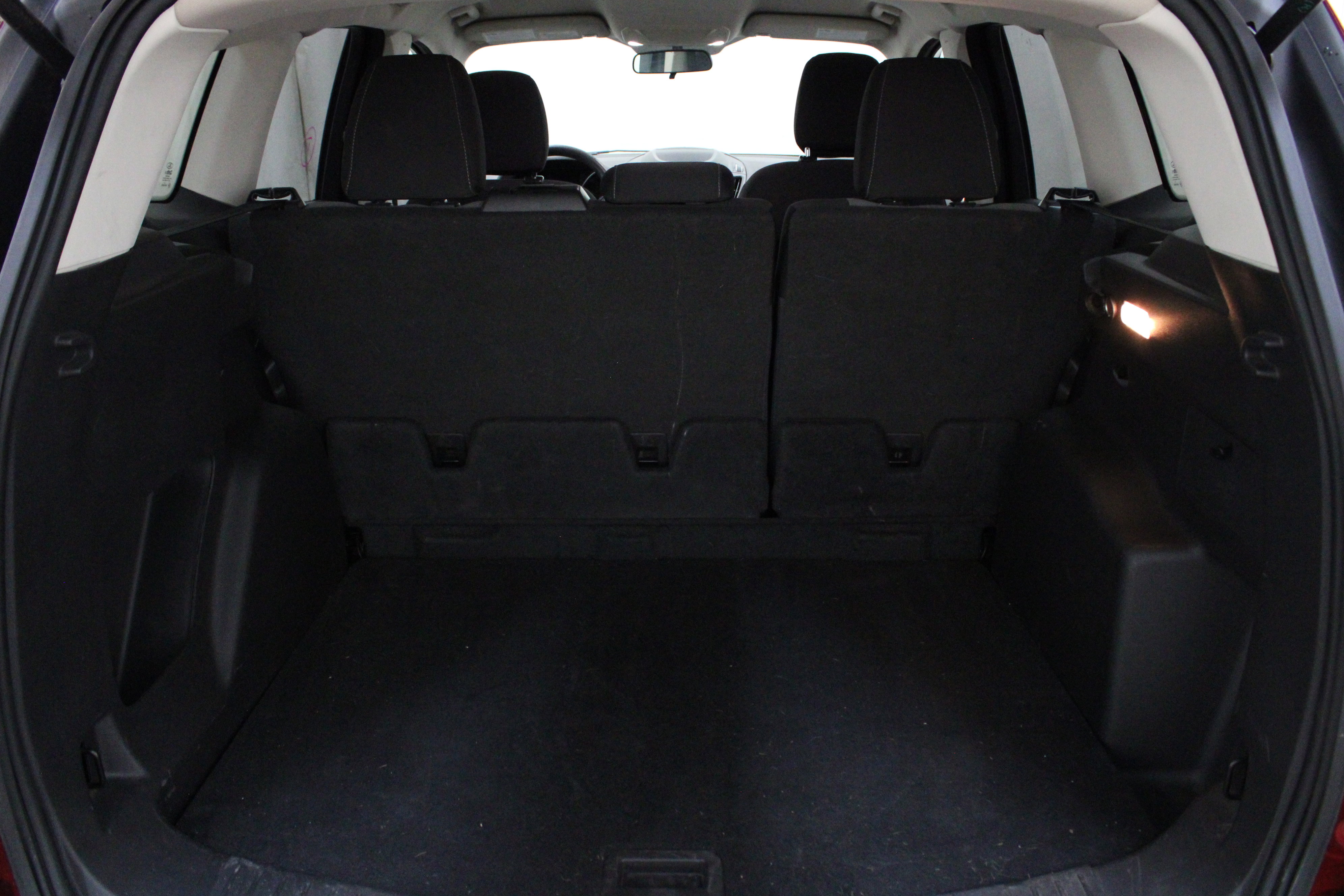 Used 2019 Ford Escape SE image 11