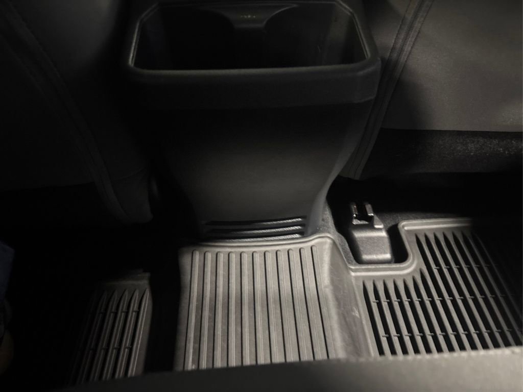 Used 2020 Toyota Tacoma SR AWD/4WD image 30