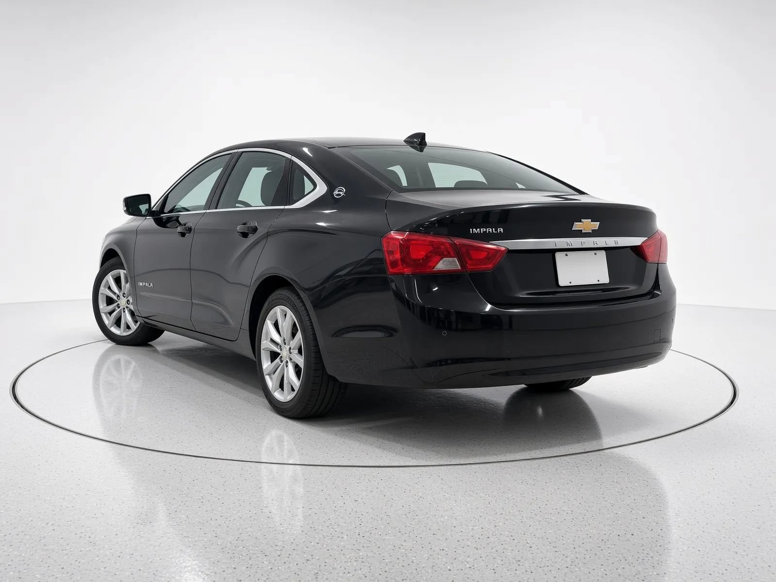 Used 2019 Chevrolet Impala LT FWD image 5