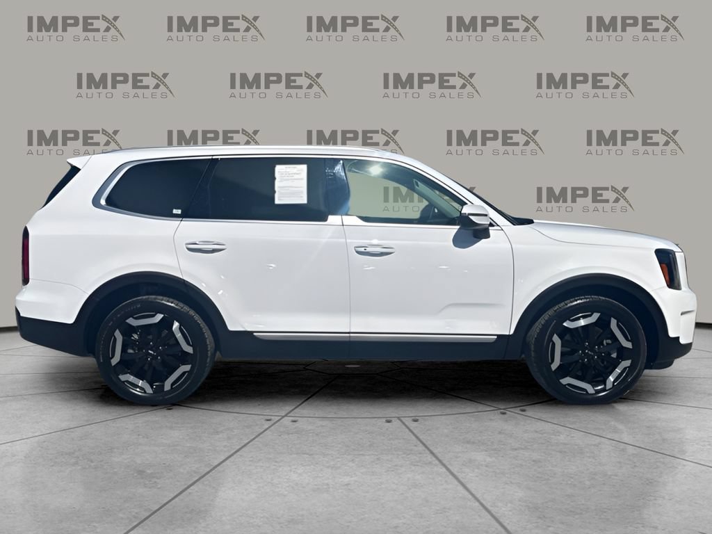 Used 2024 Kia Telluride S w/ S Sunroof Package FWD image 6
