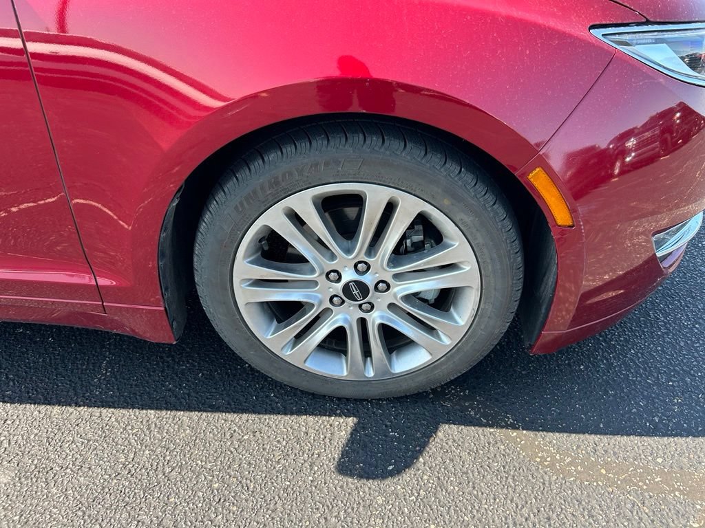 Used 2014 Lincoln MKZ w/ Equipment Group 101A Select FWD image 2