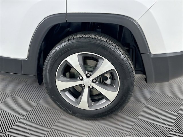 Used 2022 Jeep Cherokee Limited image 29