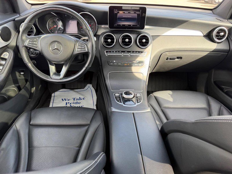 Used 2019 Mercedes-Benz GLC 300 4MATIC image 11